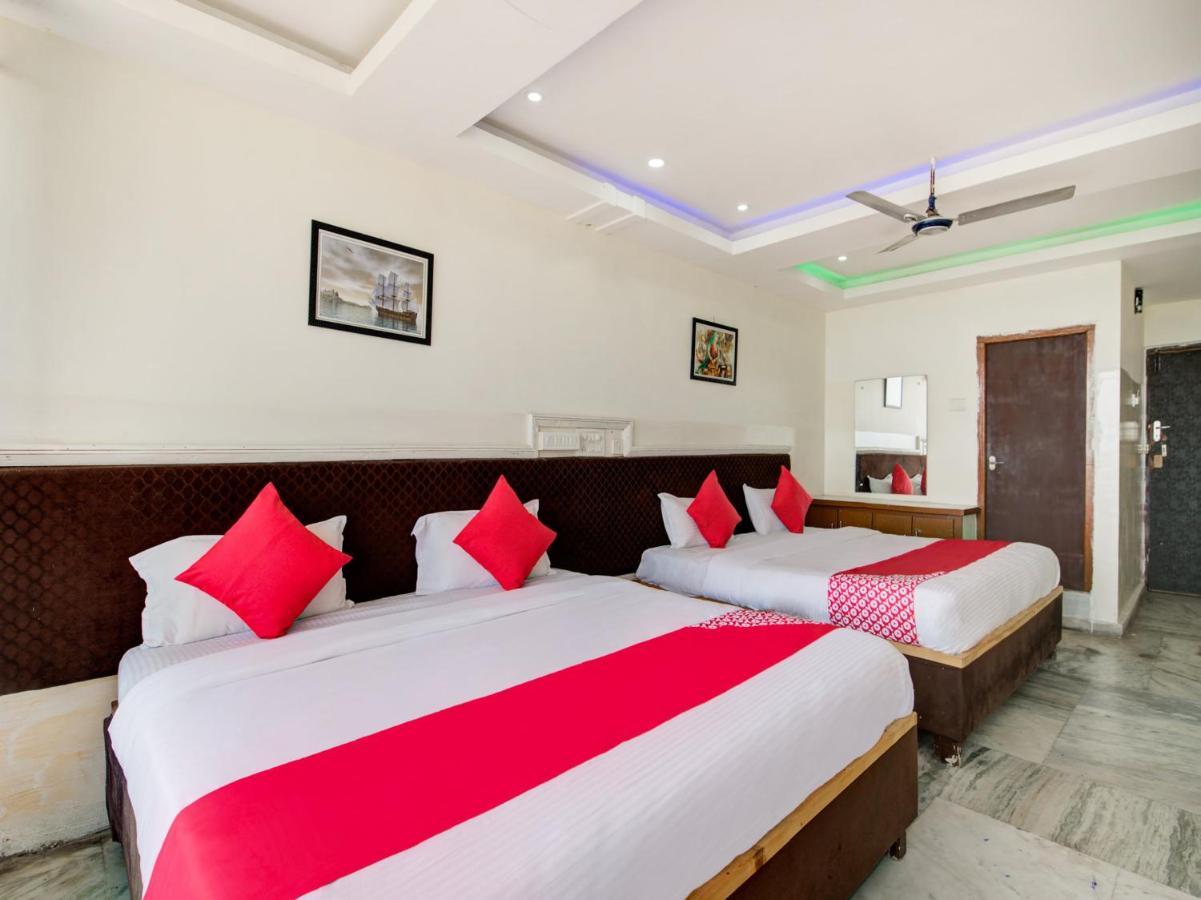Oyo 69511 Hotel Sea E Pearl Visakhapatnam Eksteriør billede