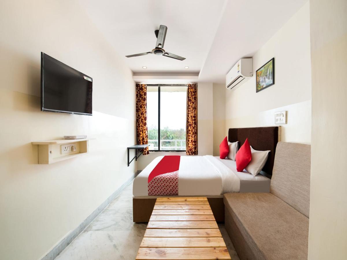 Oyo 69511 Hotel Sea E Pearl Visakhapatnam Eksteriør billede