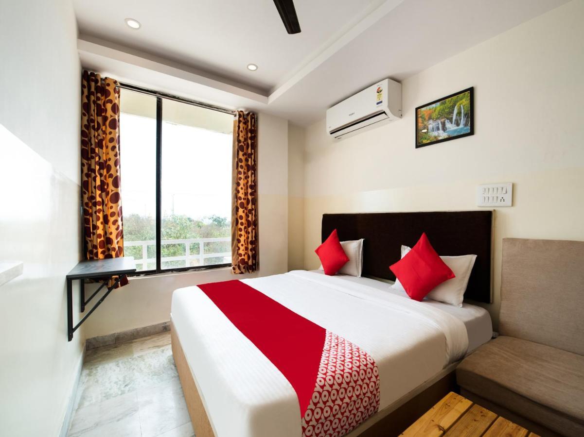 Oyo 69511 Hotel Sea E Pearl Visakhapatnam Eksteriør billede
